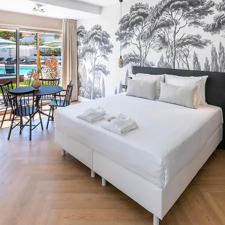 Hotel Der Valk Bloom 4*