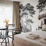Hotel Der Valk Bloom