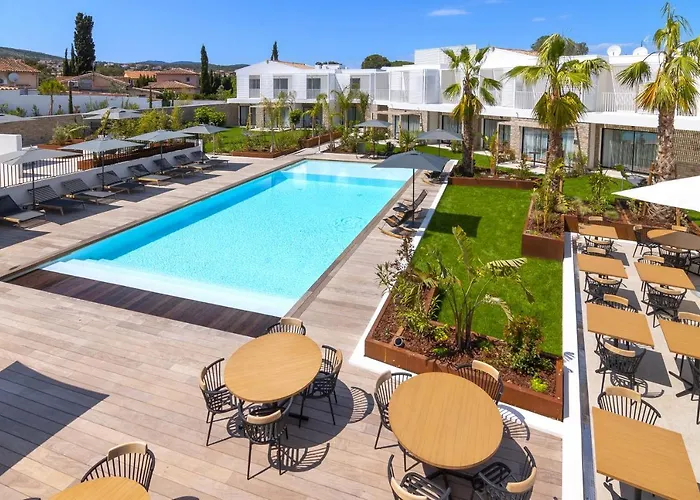 Der Valk Bloom 4* سانت أي جولف